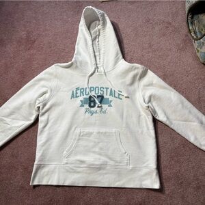 🕊️ Vintage Aeropostale White Hoodie – Classic Y2K Vibes!